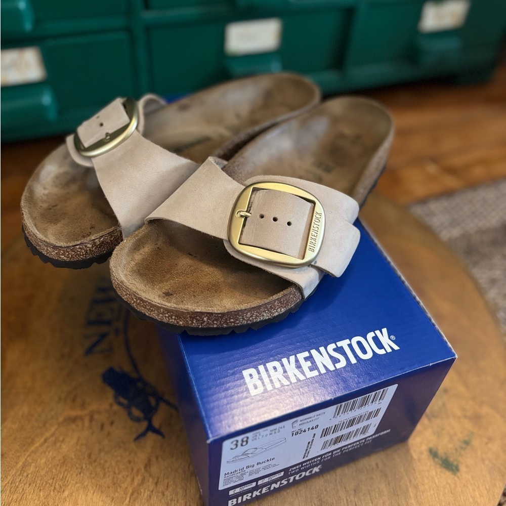 Birkenstock Madrid Big Buckle Nubuck Leather Sandcastle Tan Gold Taupe 7 7.5 38